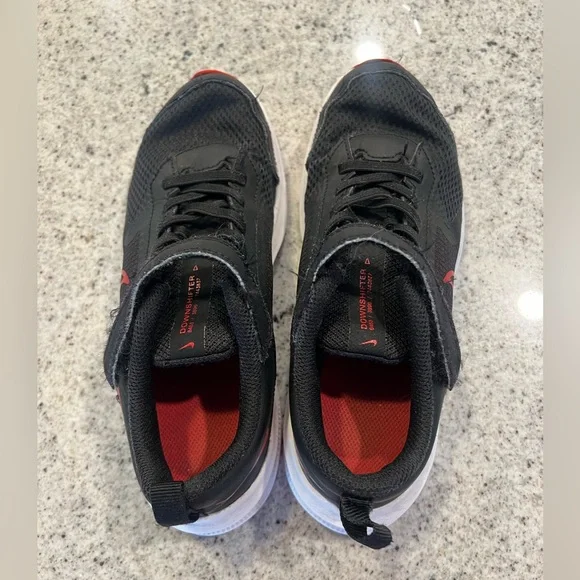 Boys Nike Shoes Size 3 - Picture 7 of 7